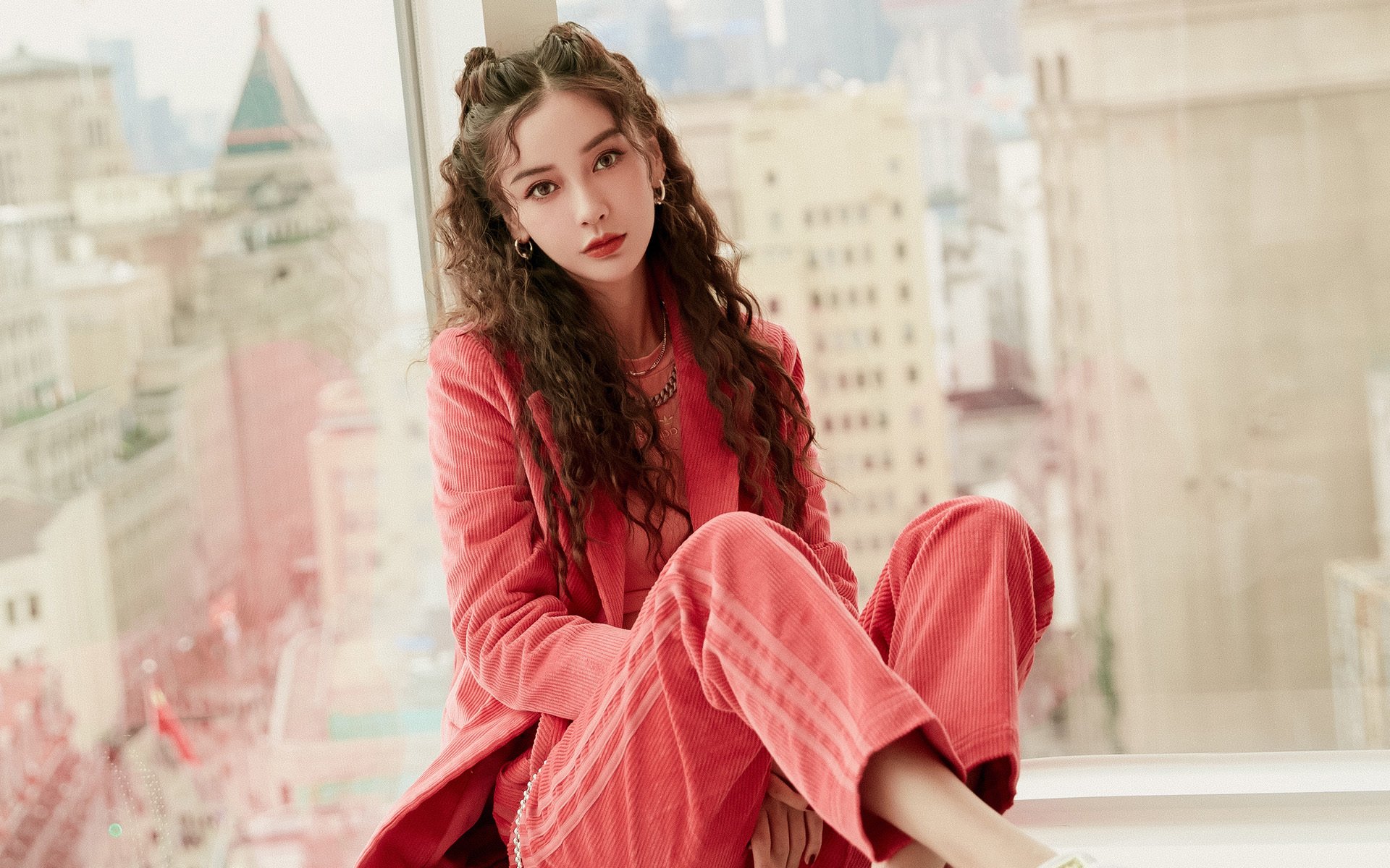 中国女篮核心球员发挥出色 引领球队攻防两端，最新中国女篮队员谁最高