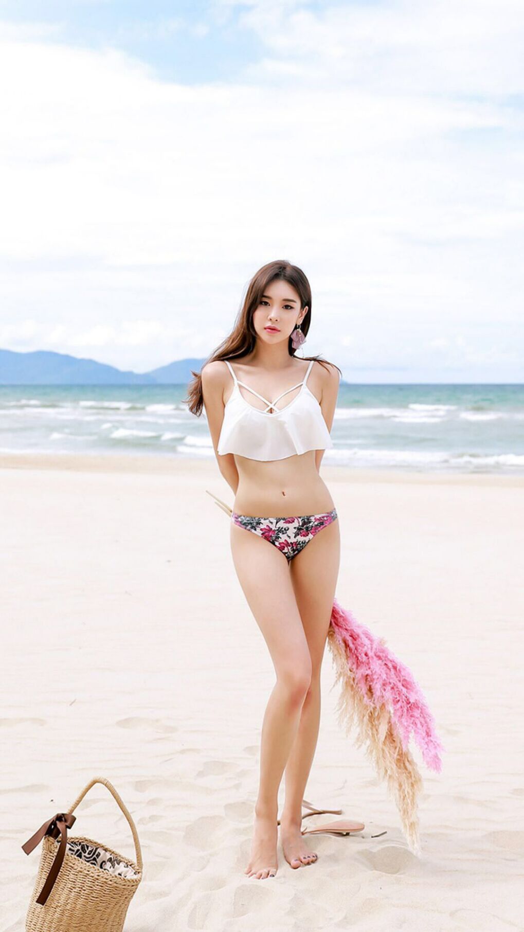 “马科斯·梅特罗的精准传球与冲刺能力，打破美洲狮队的进攻瓶颈”