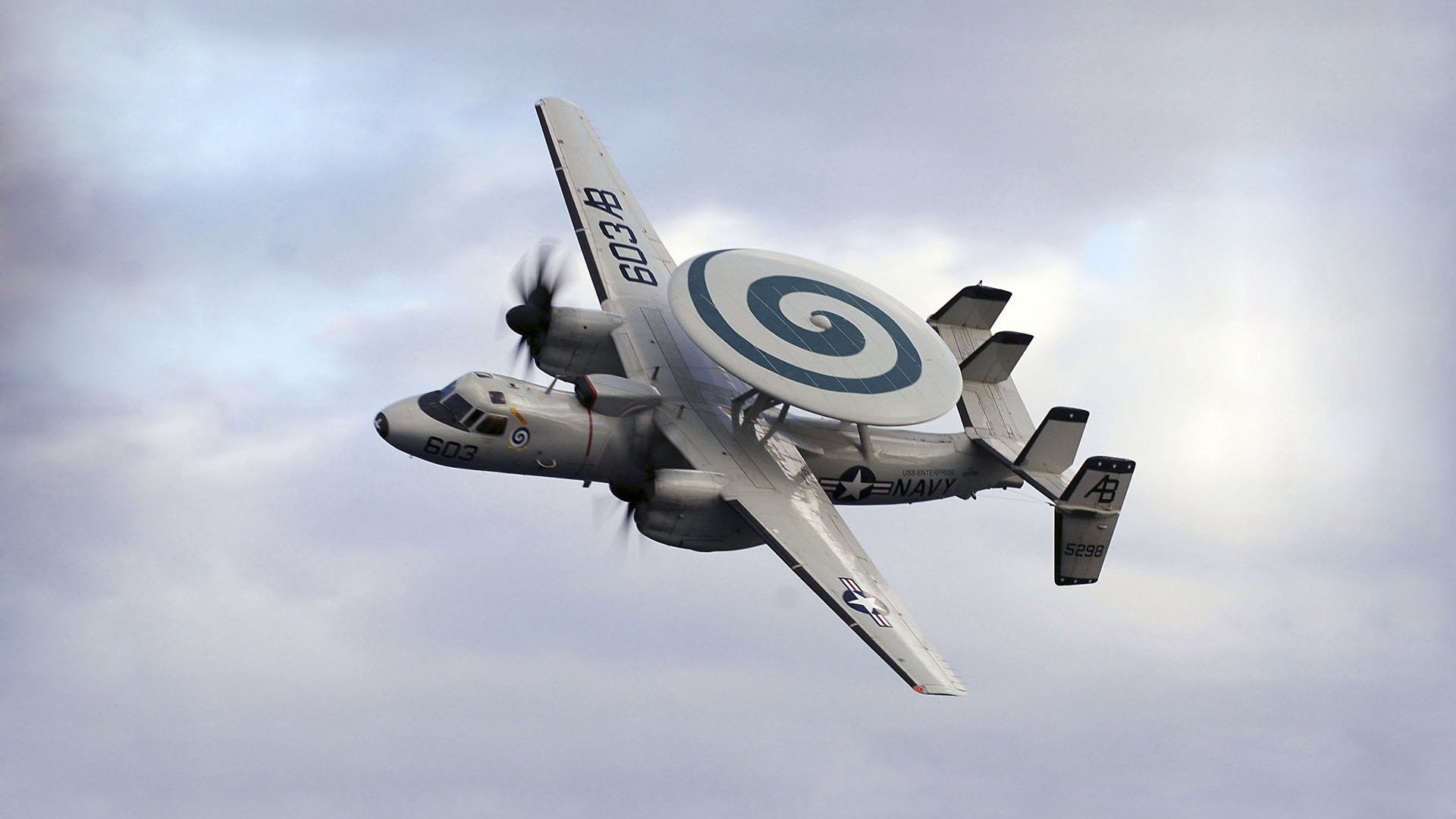 国际足球明星积极参与公益事业,助力青少年的成长和运动发展,国际足球明星名字