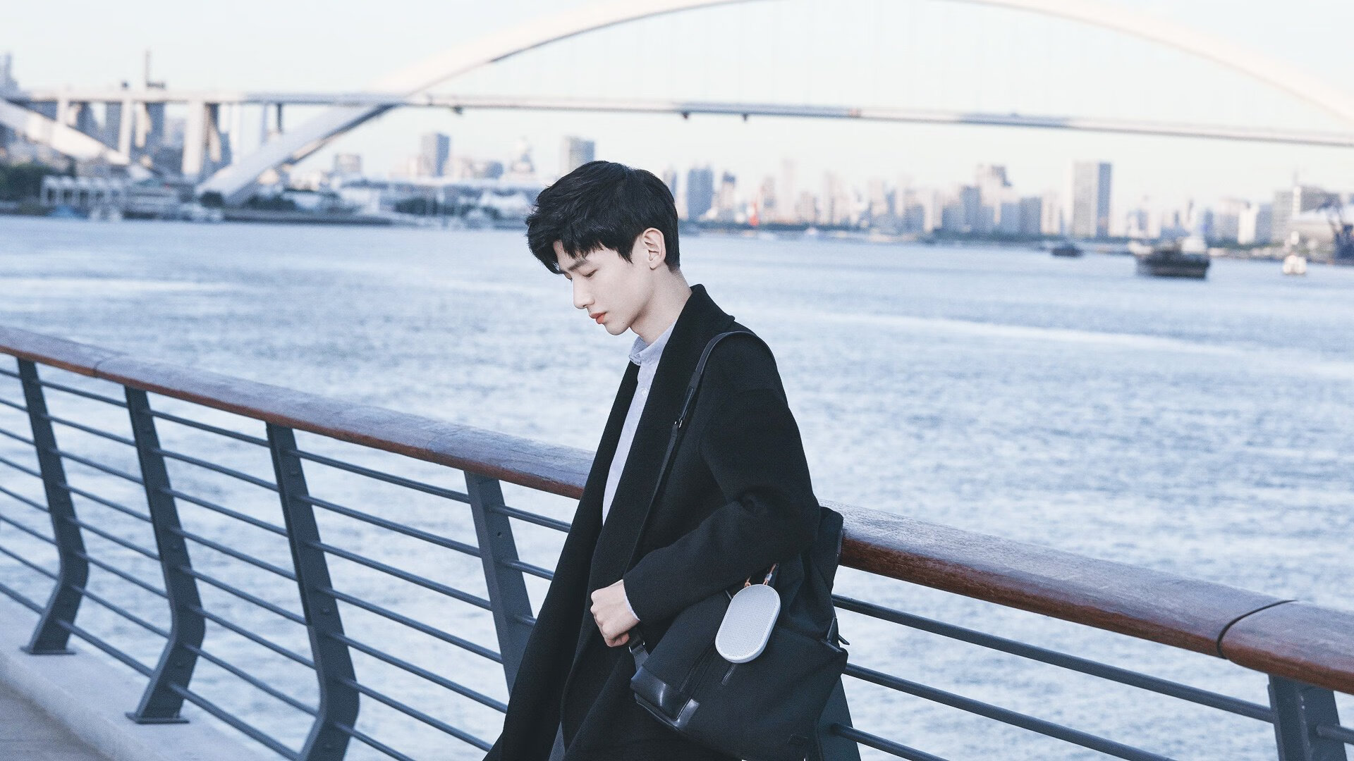 九游-训练营中加入跳绳平衡跑等基础动作提高身体协调性，平衡绳连续跳